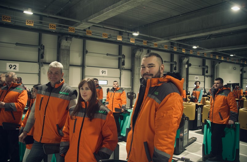 Робота в логістичному центрі NOVUS