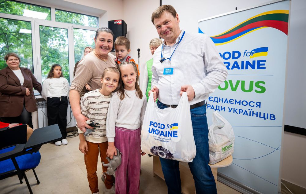 Відповідальний бізнес у дії: як NOVUS і Food for Ukraine підтримують українців